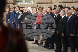 Ден на народните будители - церемония по издигане на националния флаг