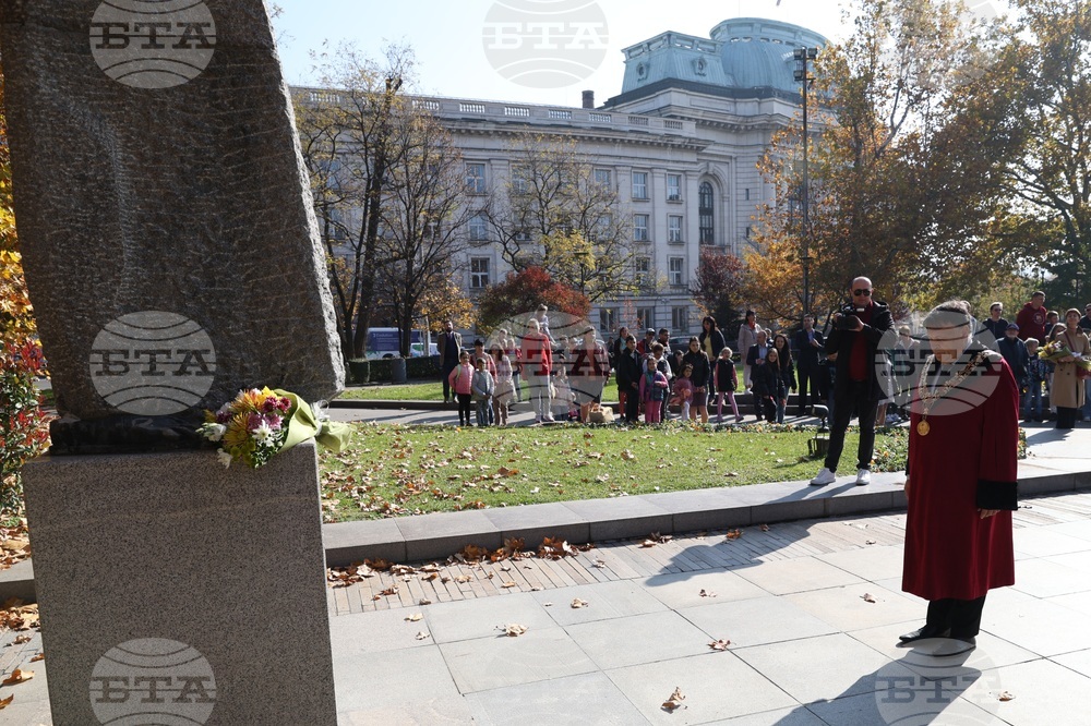 Ден на народните будители - празнично шествие