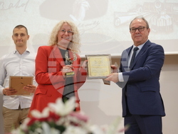 БАН - Тържествено събрание - награди - връчване