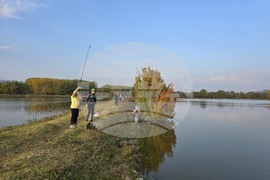 Петрич - деца от Рибарско училище - практическо занимание