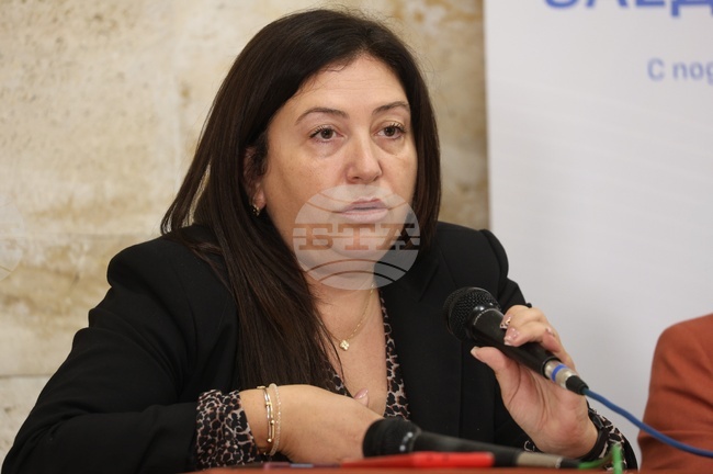 Сградите на кметството в село Мадара, на Община Шумен, спортна зала и културни институции в града ще бъдат реновирани с над 13 млн. лв.