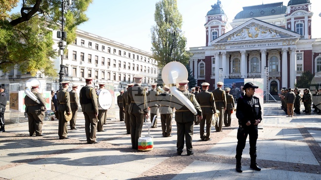 Bulgarian Land Forces Celebrate 147 Years Since Founding