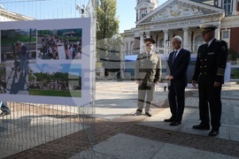 Народен театър „Иван Вазов” - „Сухопътни войски - ние сме там, където има нужда от нас” - фотоизложба