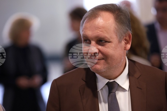 Няма кандидати за председател на ВАС