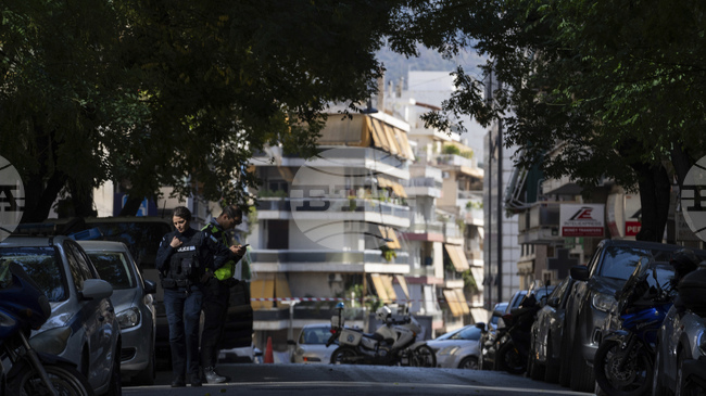 Гръцките власти изправят петима души на съд по обвинения в създаване на терористична група и причиняване на експлозия в Атина