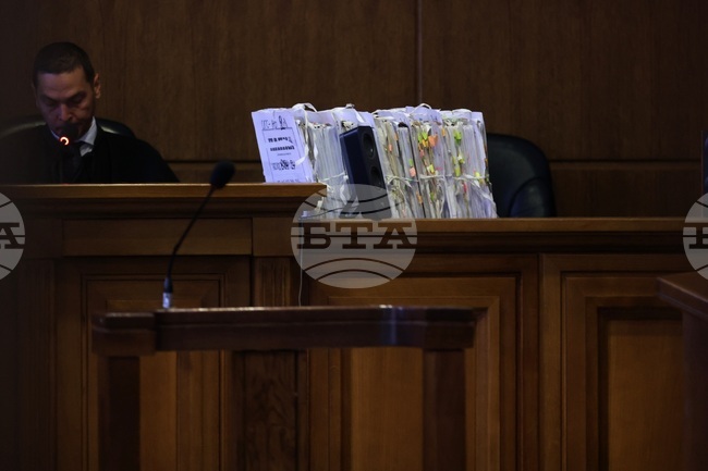 Присъдата от 1933 г. срещу Ван дер Любе за подпалването на Райхстага е отменена на 10 януари 2008 г. 