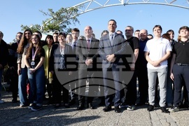 "Моста на влюбените" - изложба - "Фантастични умове"