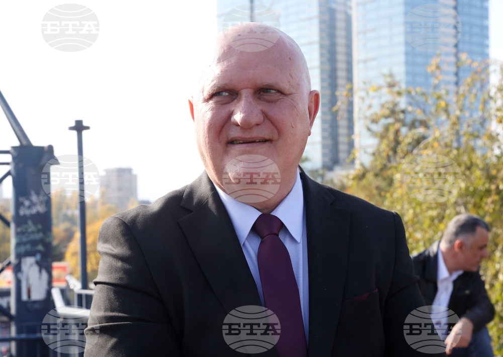 "Моста на влюбените" - изложба - "Фантастични умове"