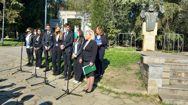 Зам.-кметът на Община Стара Загора Павлина Делчева: Поклон, будители, за опазената ни духовност