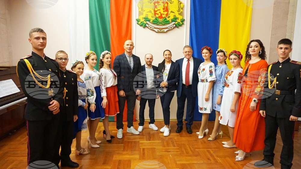С химните на България и Украйна бе открито тържеството по случай Деня на народните будители в Посолството на България в Киев