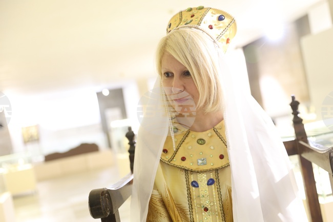 Читателският клуб „Баба Райна" организира среща с писателката Ивелина Радионова в Шумен на 22 февруари