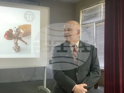 Главният прокурор Иван Гешев пред ученици в Търговище