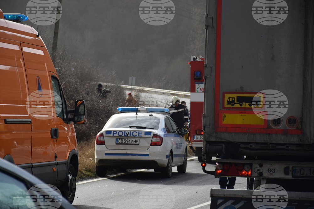 Поради катастрофа движението по път II-19 през прохода Предела е временно ограничено