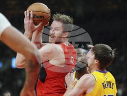 Lakers Raptors Basketball