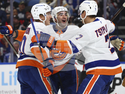 Islanders Sabres Hockey