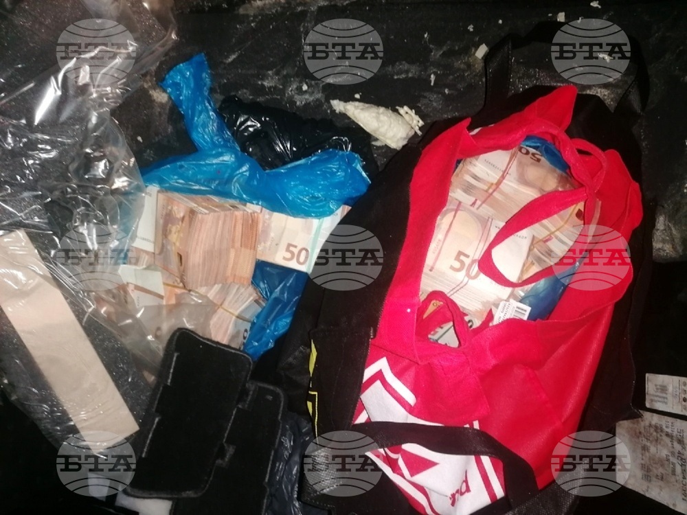 343 000 евро недекларирана валута са конфискувани на сръбската граница с България