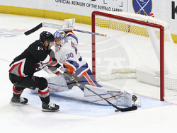 Islanders Sabres Hockey