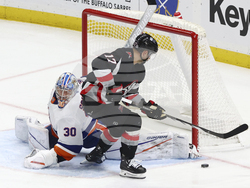 Islanders Sabres Hockey