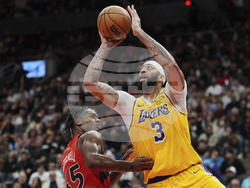 Lakers Raptors Basketball