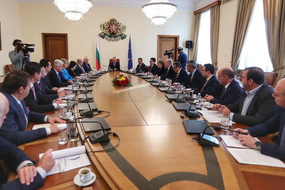 Служебният министър на туризма д-р Илин Димитров отчете дейността си по време открито заседание на Министерски съвет