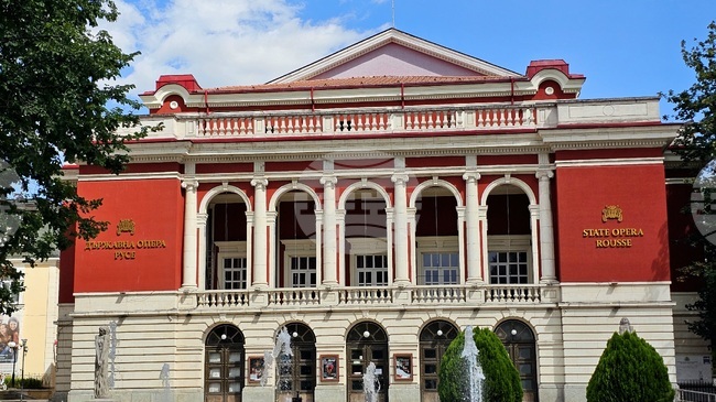 Русенската опера отбелязва 70-годишнината на сградата си с премиера на „Евгений Онегин“ в рамките на „Мартенски музикални дни“