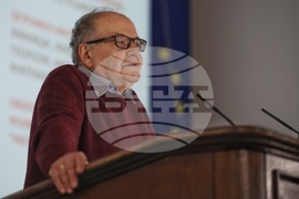 БАН - Лекция на тема “Водата като течност”