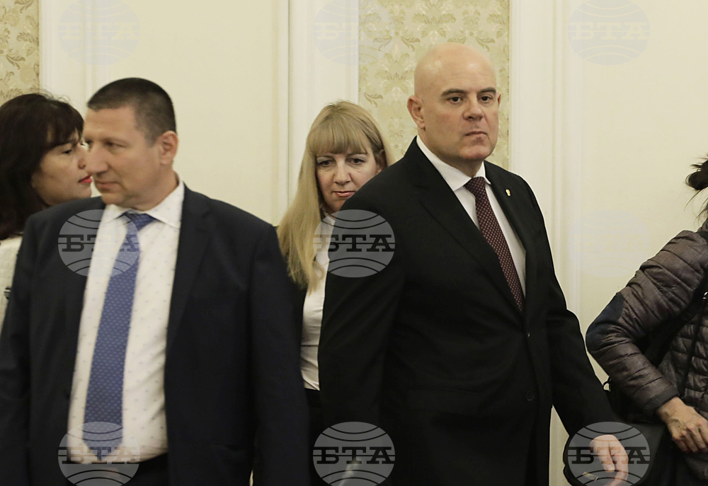 National Investigation Service Director Sarafov Files Report Against Prosecutor General