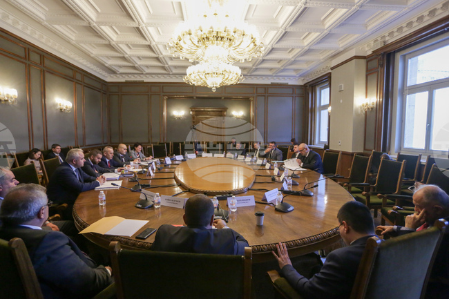 Парламент - Комисия по вътрешна сигурност и обществен ред