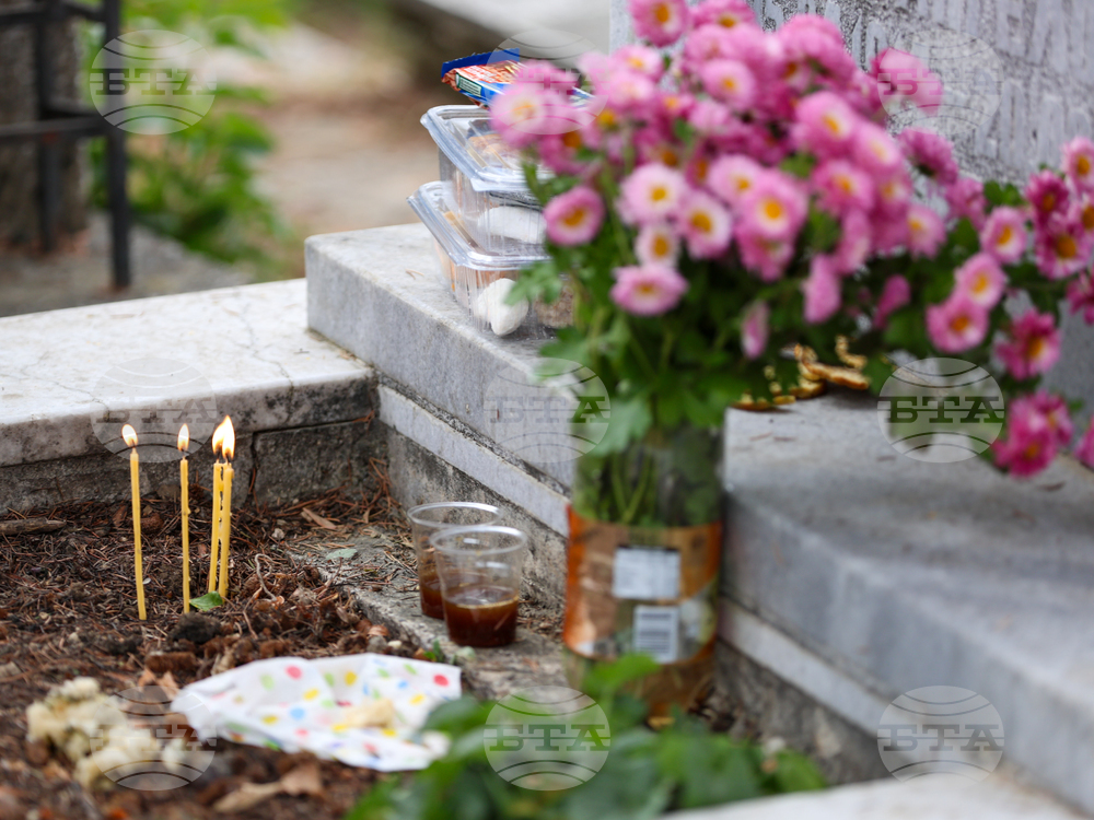 В Ловеч и Луковит осигуряват безплатен транспорт до гробищните паркове на Голяма Задушница