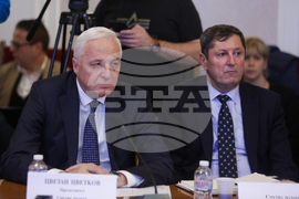 Парламент - Комисия по бюджет и финанси