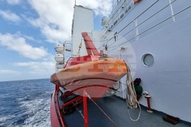 Ден 24 - Научноизследователски кораб „Св. св. Кирил и Методий“ - Атлантически океан - ежедневие