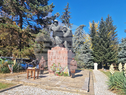 Търговище - войнишка задушница - общоградско поклонение