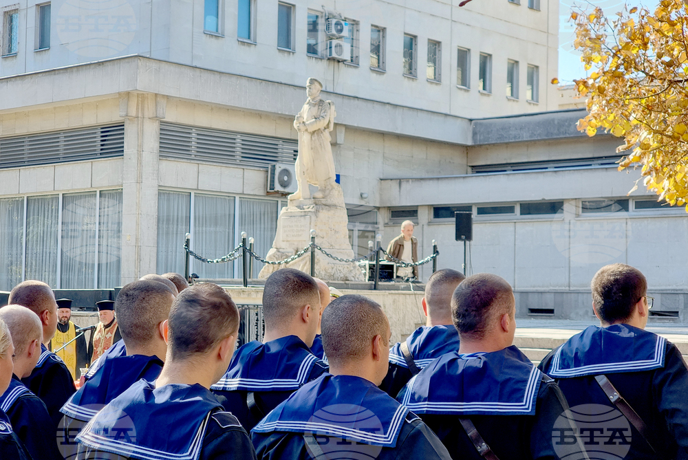 Бургас - Архангелова задушница - военен ритуал