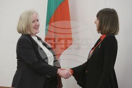 Парламент - Комисия по въпросите на Европейския съюз