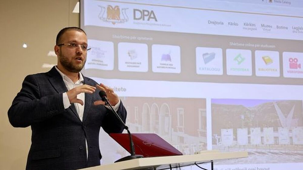АТА: Генералната дирекция на албанските архиви предлага нова изследователска платформа за личния фонд на диктатора Ходжа