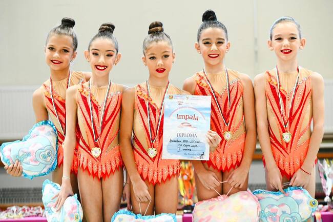 Община Стара Загора: Над 500 участнички, много красота и блясък – това е Стара Загора днес