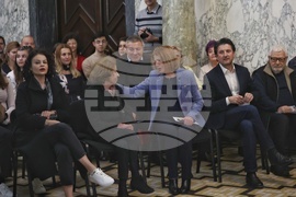 Есе „Ивайло Петров“ - награди