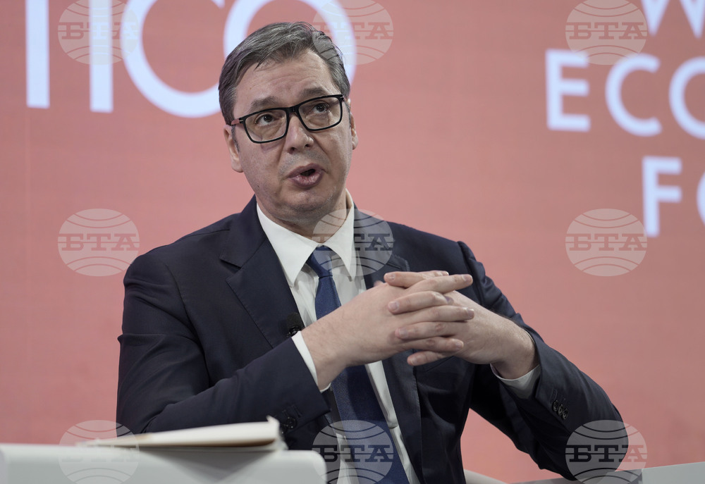 Вучич обсъди актуални теми в отношенията Сърбия – ЕС с еврокомисаря по разширяването Марта Кос в Давос