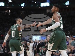 Cavaliers Bucks Basketball