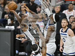 Timberwolves Spurs Basketball