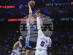 Grizzlies 76ers Basketball