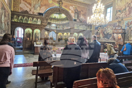 Търговище - храм „Св. Йоан Рилски” - неделна служба - ставрофорен иконом Славчо Проданов