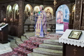 Търговище - храм „Св. Йоан Рилски” - неделна служба - ставрофорен иконом Славчо Проданов