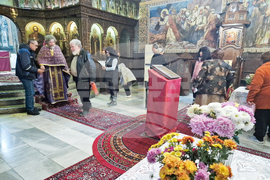 Търговище - храм „Св. Йоан Рилски” - неделна служба - ставрофорен иконом Славчо Проданов