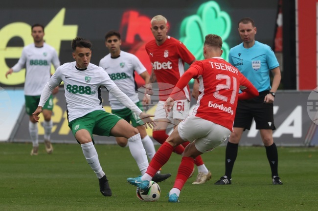 Берое ще срещне трима от футболистите си с феновете преди домакинството срещу Септември