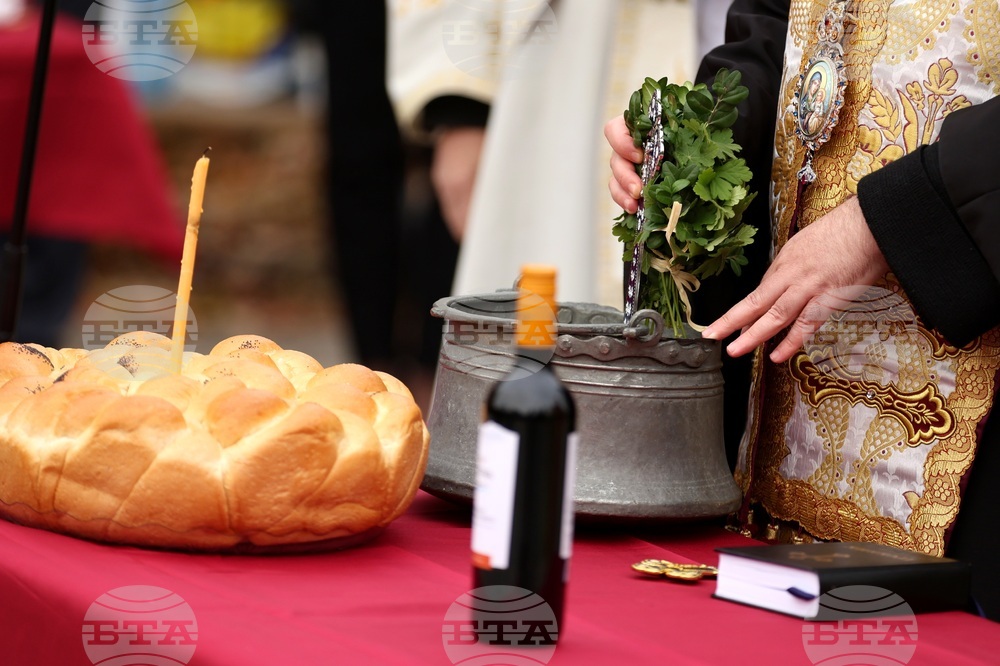 Църква „Св. Пимен Зографски” - водосвет