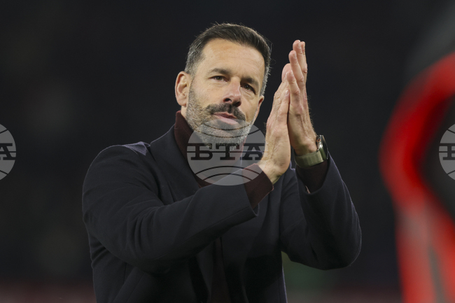 Рууд ван Нистелрой ще бъде назначен за мениджър на Лестър Сити, съобщава пресата в Англия