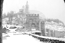 Зимен пейзаж от крепостта Царевец във Велико Търново