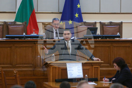 Парламент - заседание - Христо Гаджев