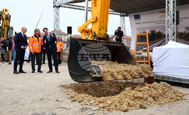 Сливница - строителството на жп участъка от Петърч до Драгоман